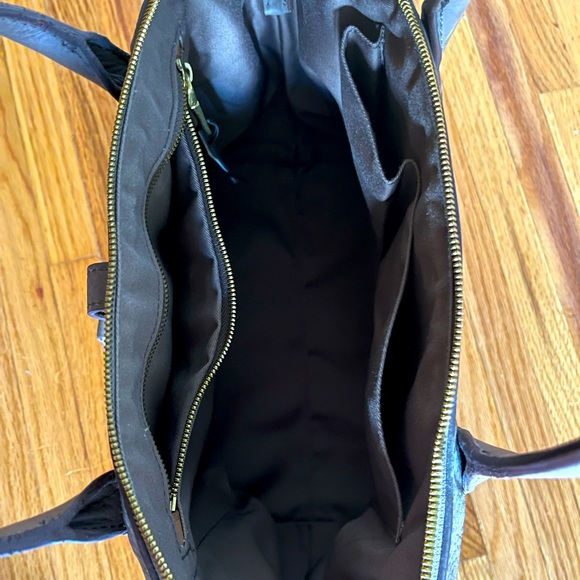 J Crew purse in very good condition! - Picture 2 of 12